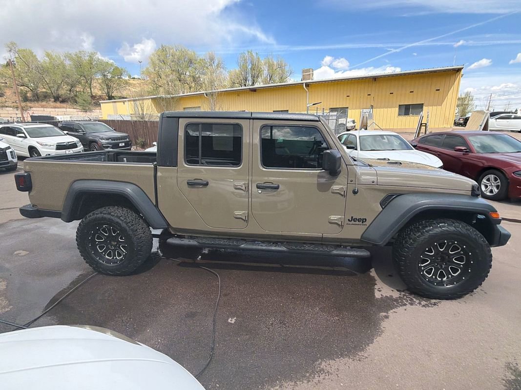 Used 2020 Jeep Gladiator Sport w/ Quick Order Package 24S AWD/4WD image 8