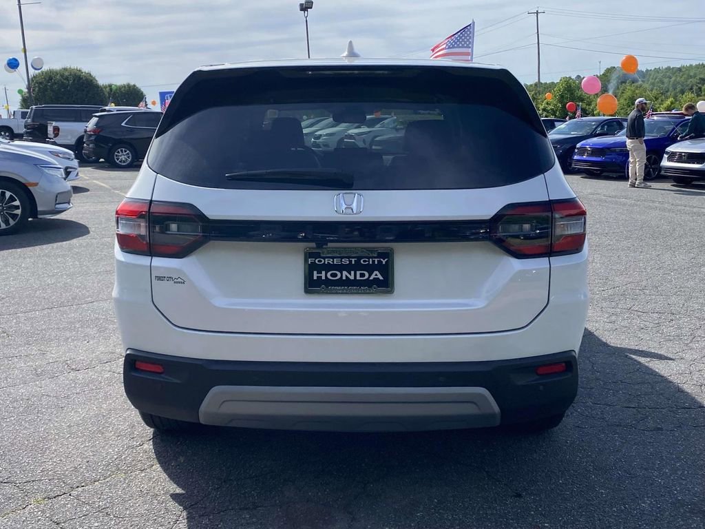 Certified 2025 Honda Pilot EX-L image 4