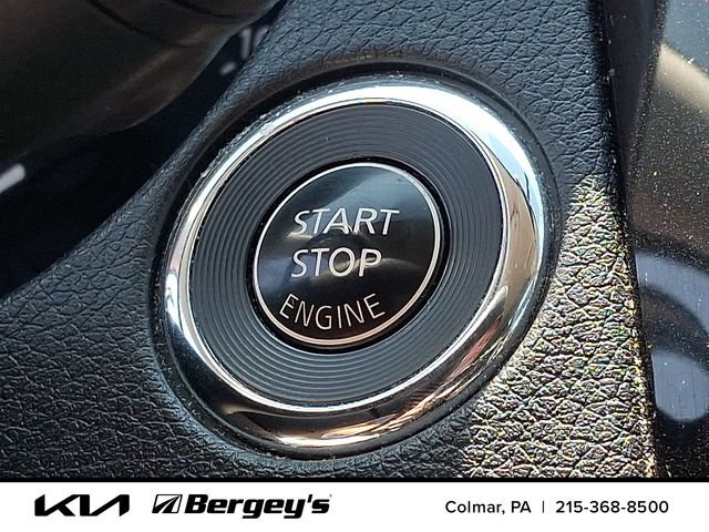 Used 2014 Nissan Rogue SV AWD/4WD image 23