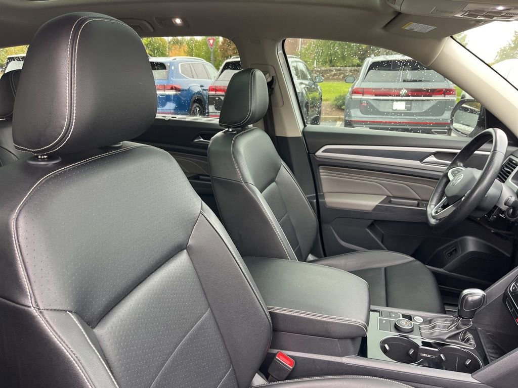 Used 2023 Volkswagen Atlas SEL R-Line image 23