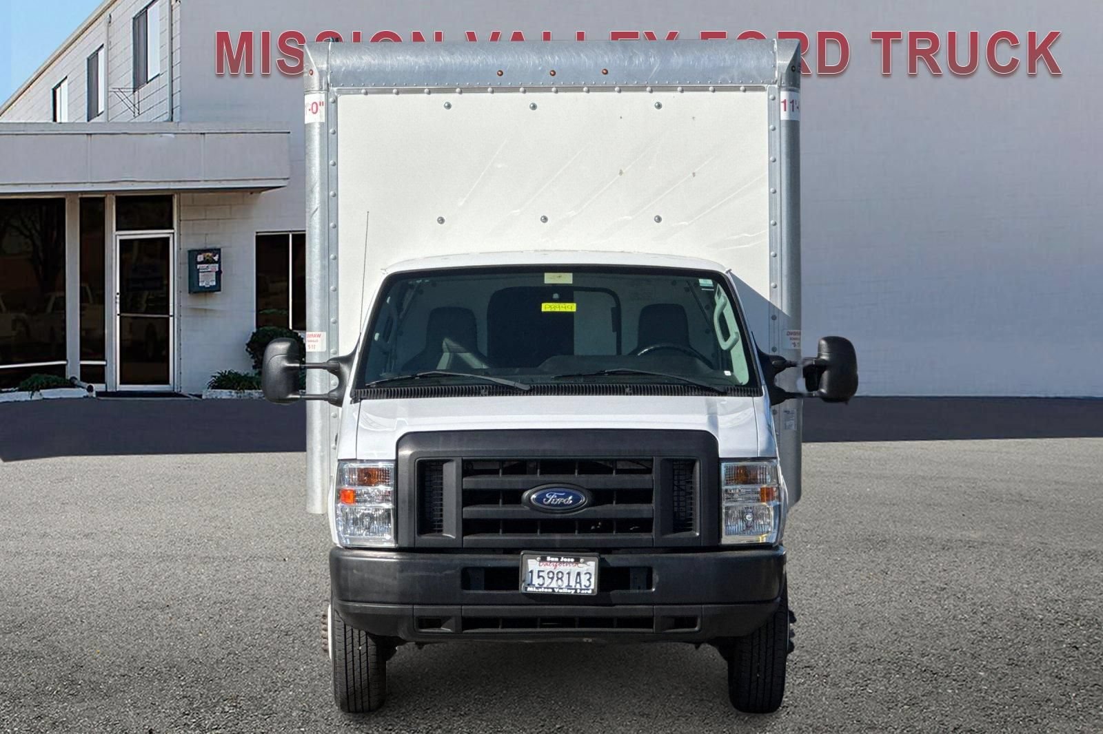 Used 2019 Ford E-450 and Econoline 450 Super Duty w/ Power Windows & Locks Group RWD image 9