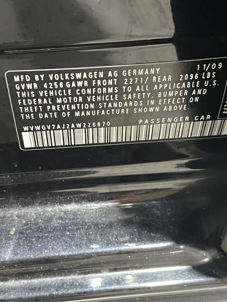 Used 2010 Volkswagen GTI 4-Door image 8