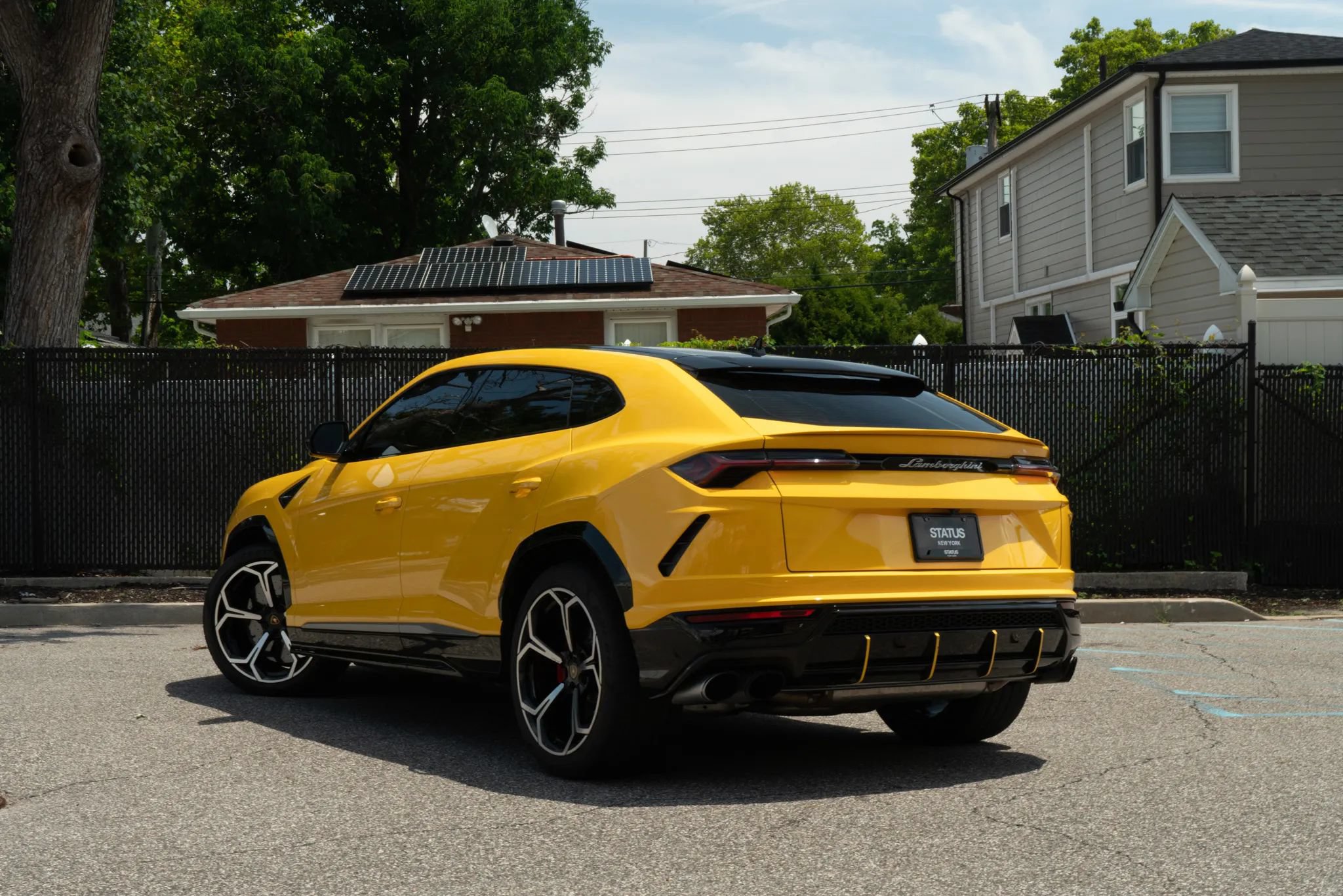 Used 2021 Lamborghini Urus AWD/4WD image 9