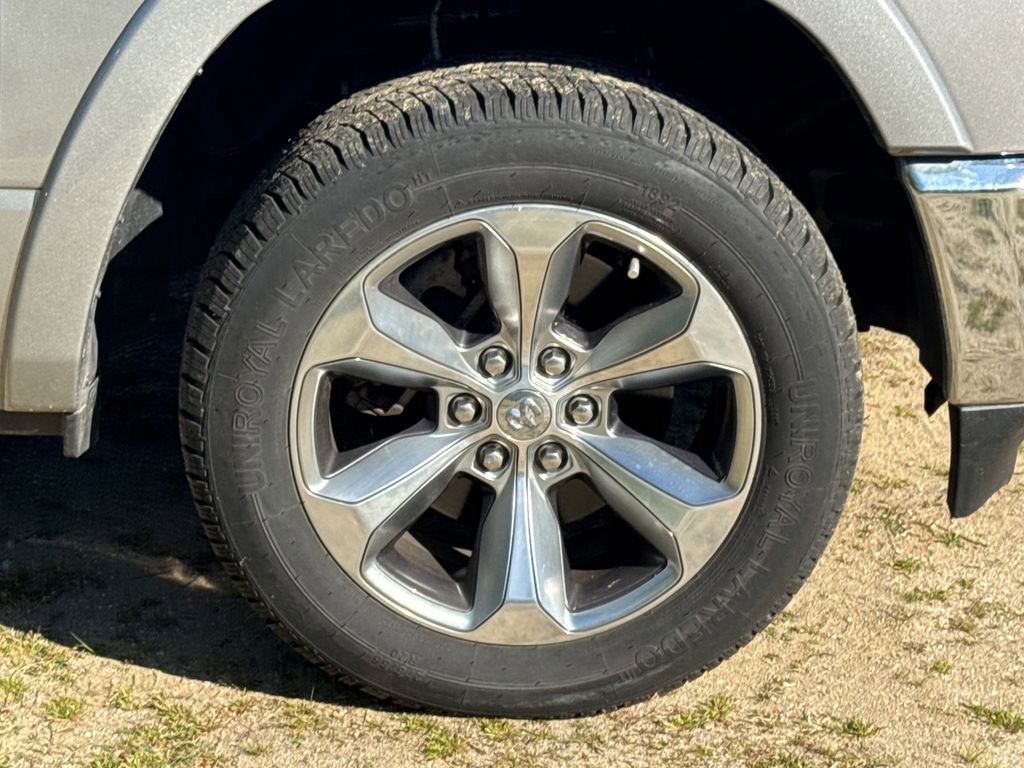 Used 2022 RAM 1500 Limited AWD/4WD image 17