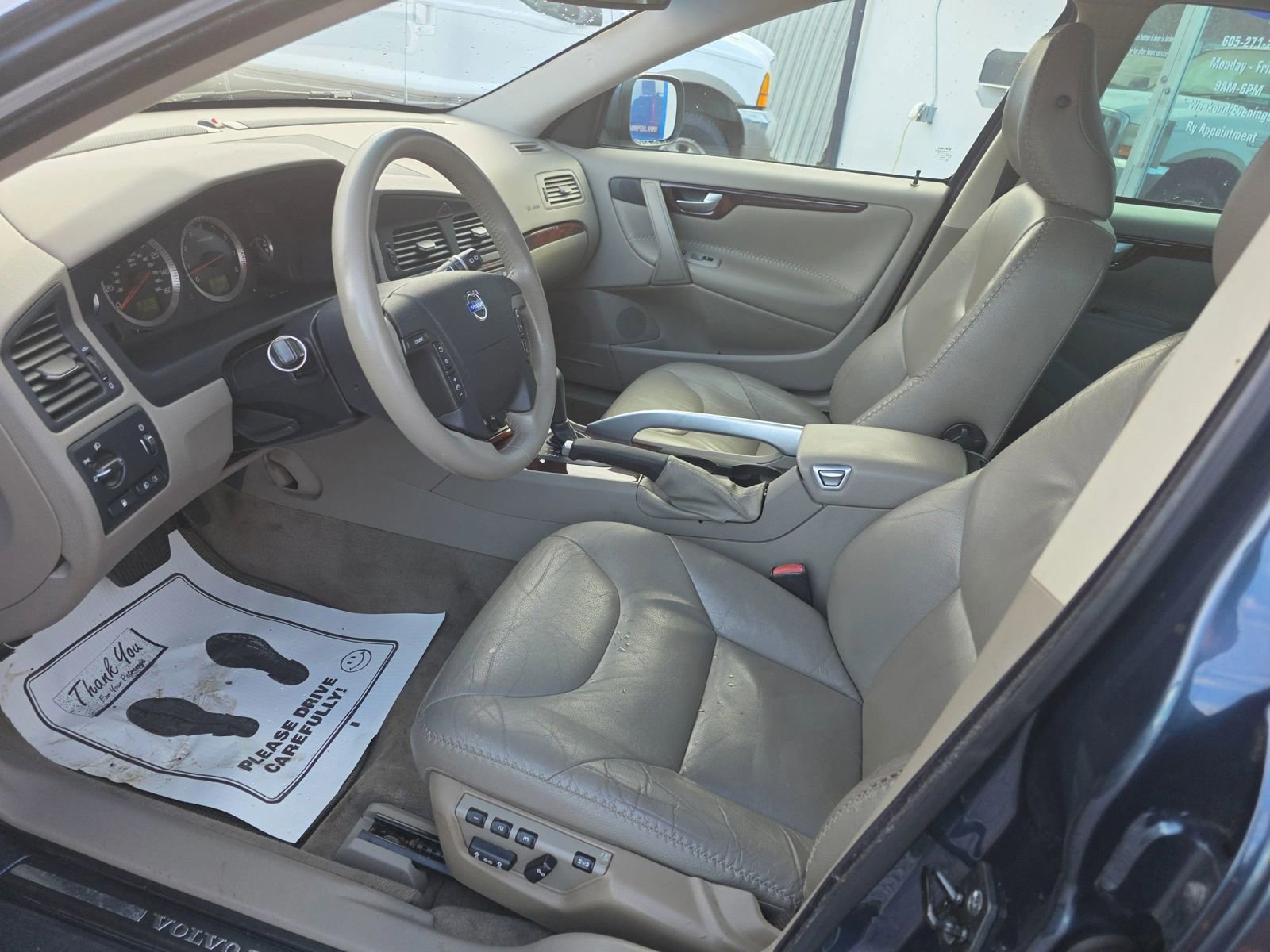 Used 2007 Volvo XC70 2.5T Wagon 4D image 11