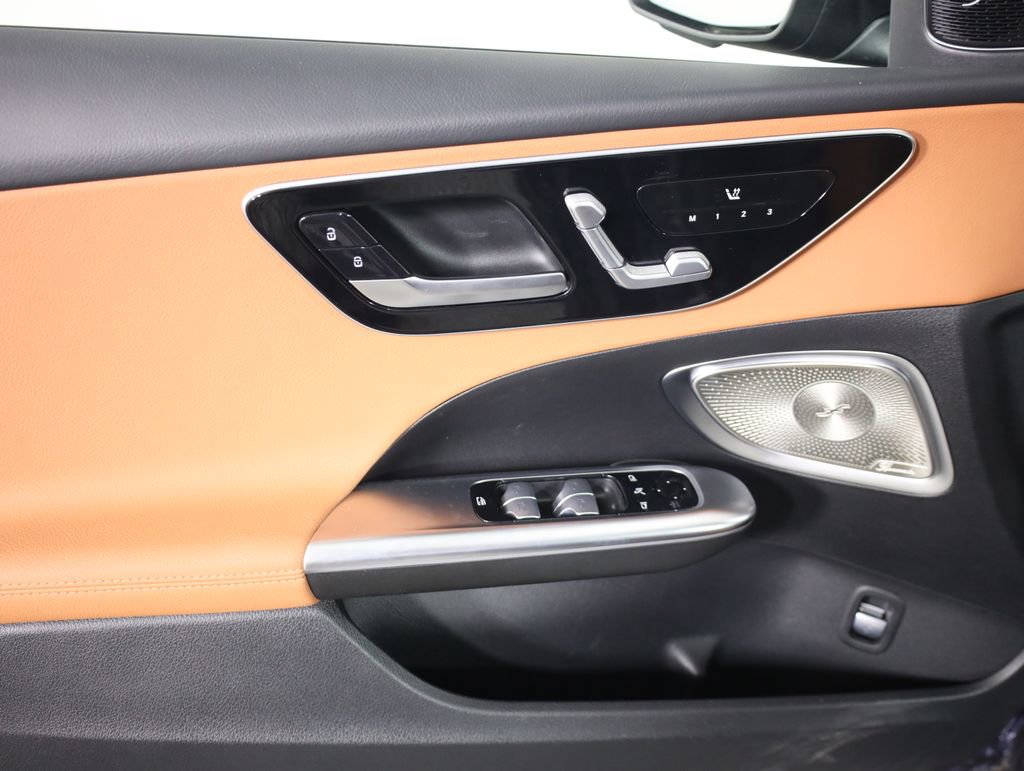 Certified 2026 Mercedes-Benz C 300 4MATIC Sedan image 9