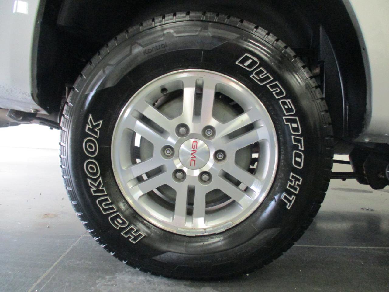 Used 2012 GMC Canyon SLE image 20