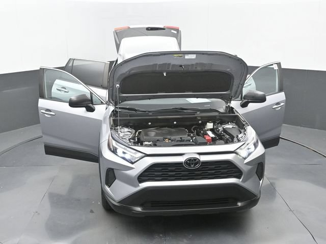 Used 2023 Toyota RAV4 LE FWD image 32