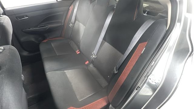 Used 2025 Nissan Versa SR image 12