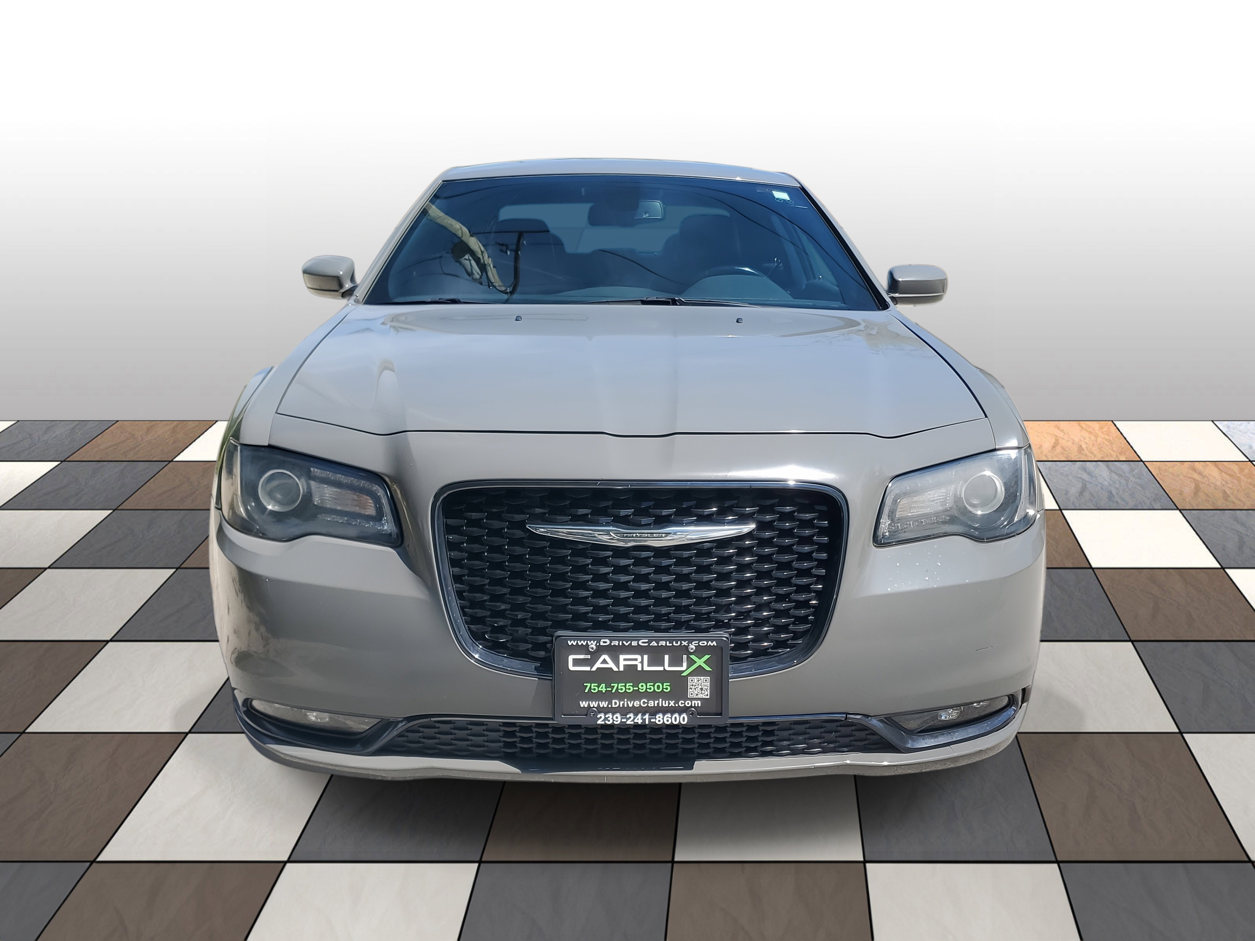 Used 2019 Chrysler 300 S image 2