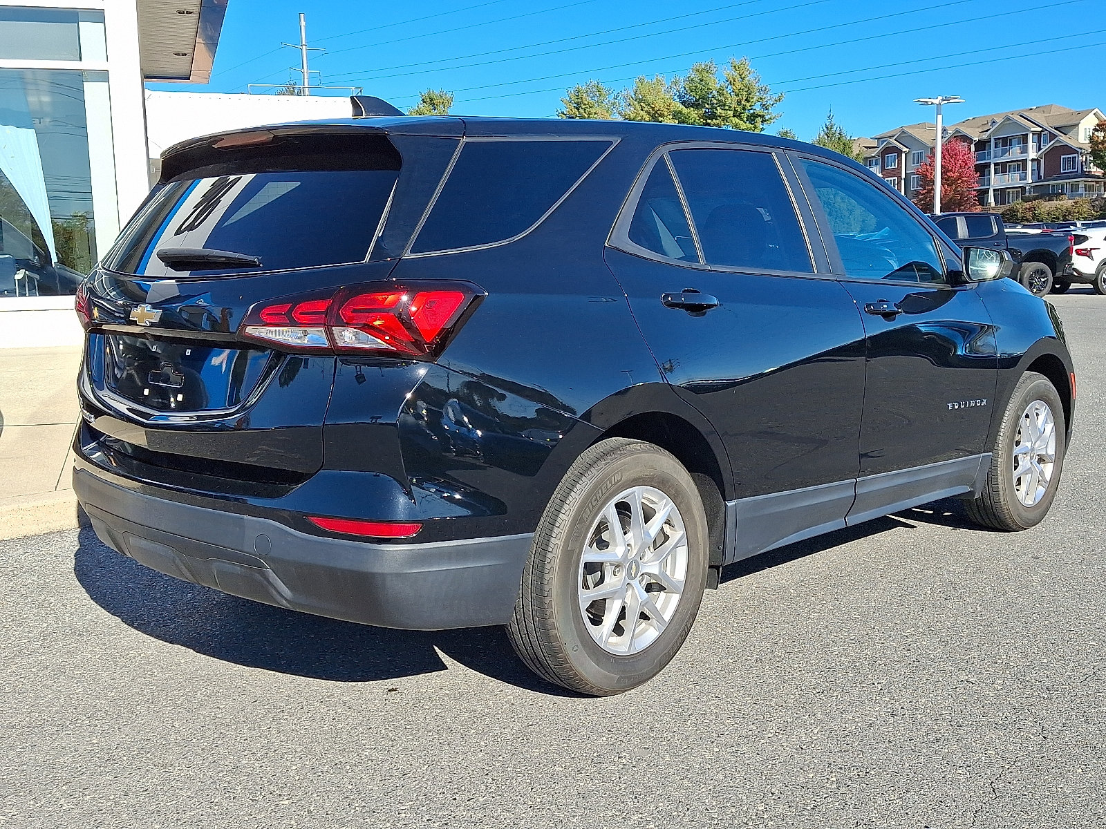 Used 2023 Chevrolet Equinox LS w/ LS Convenience Package FWD image 7