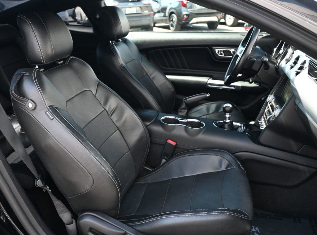 Used 2017 Ford Mustang GT Premium w/ Black Accent Package RWD image 19