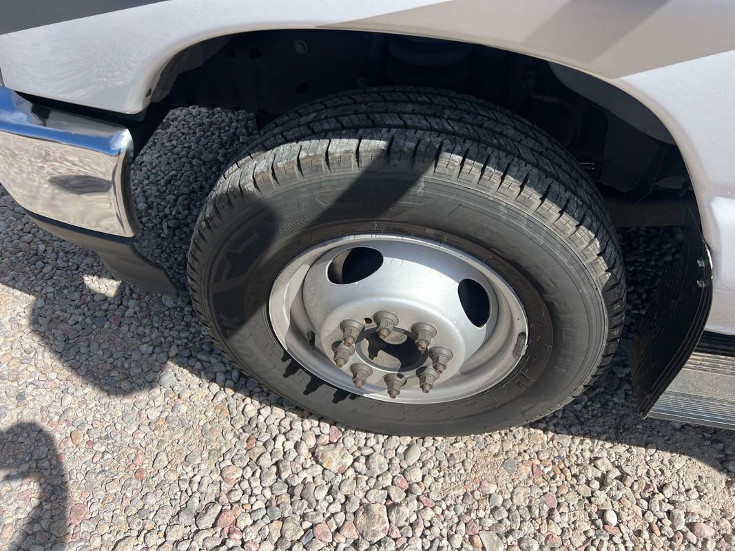 Used 2022 Ford E-450 and Econoline 450 Super Duty w/ Motorhome Prep Package image 10