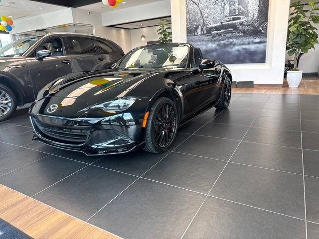 Used 2016 MAZDA MX-5 Miata Club w/ Brembo/BBS Package RWD image 7
