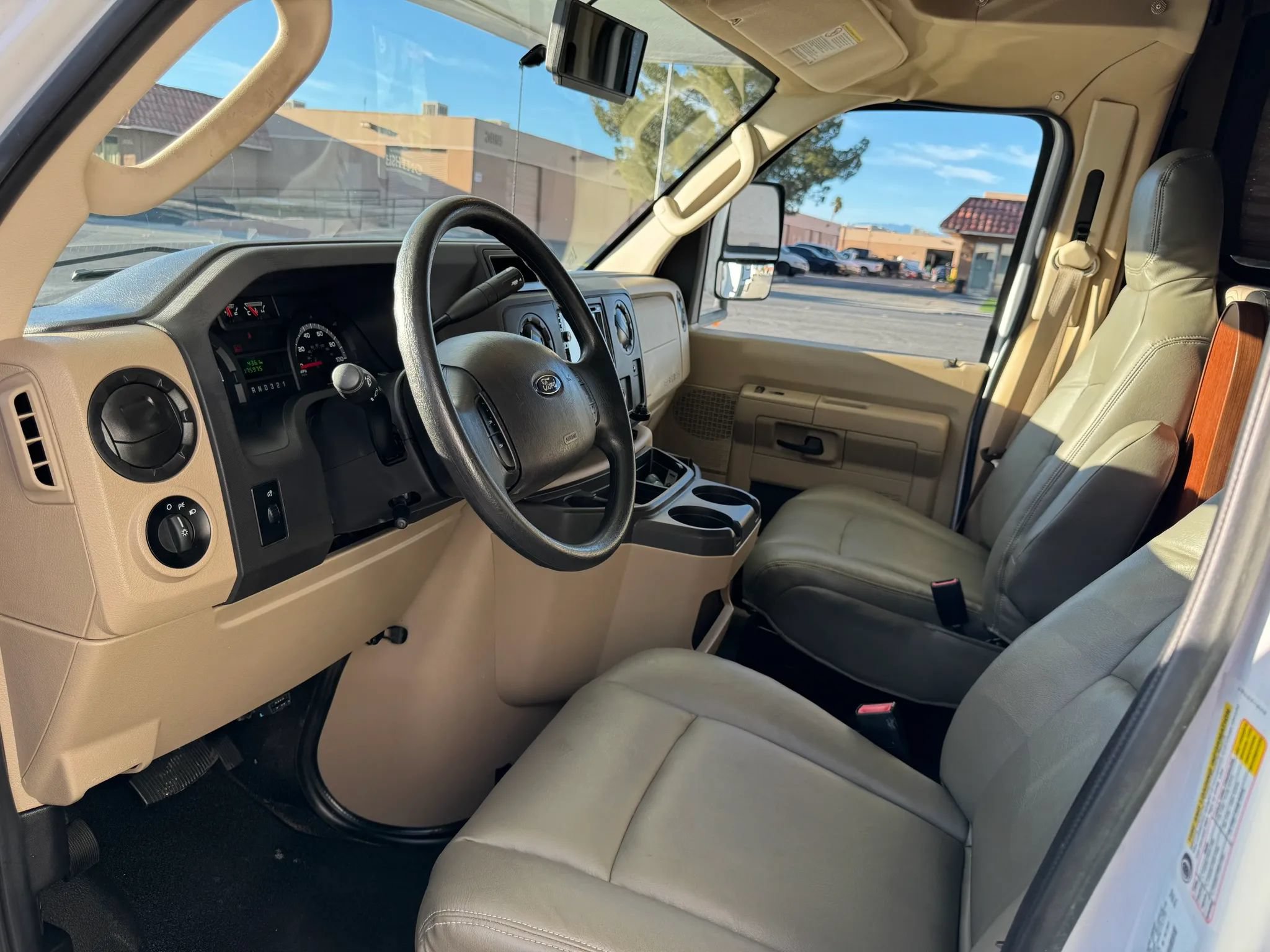Used 2015 Ford E-450 and Econoline 450 Super Duty w/ Motorhome Prep Package RWD image 24