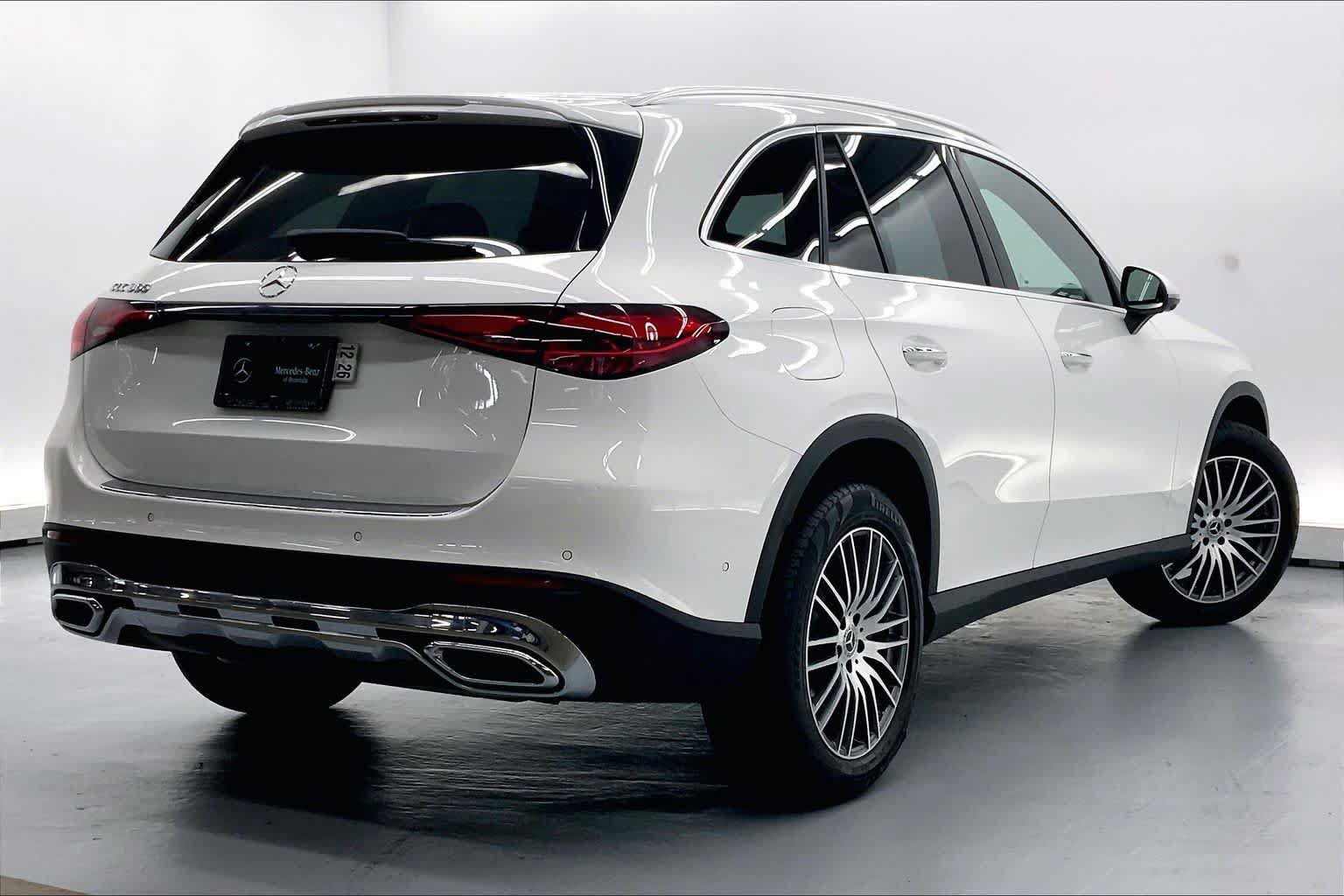 Used 2024 Mercedes-Benz GLC 300 image 4