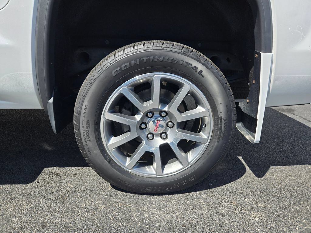 Used 2016 GMC Sierra 1500 Denali w/ Enhanced Driver Alert Package AWD/4WD image 9