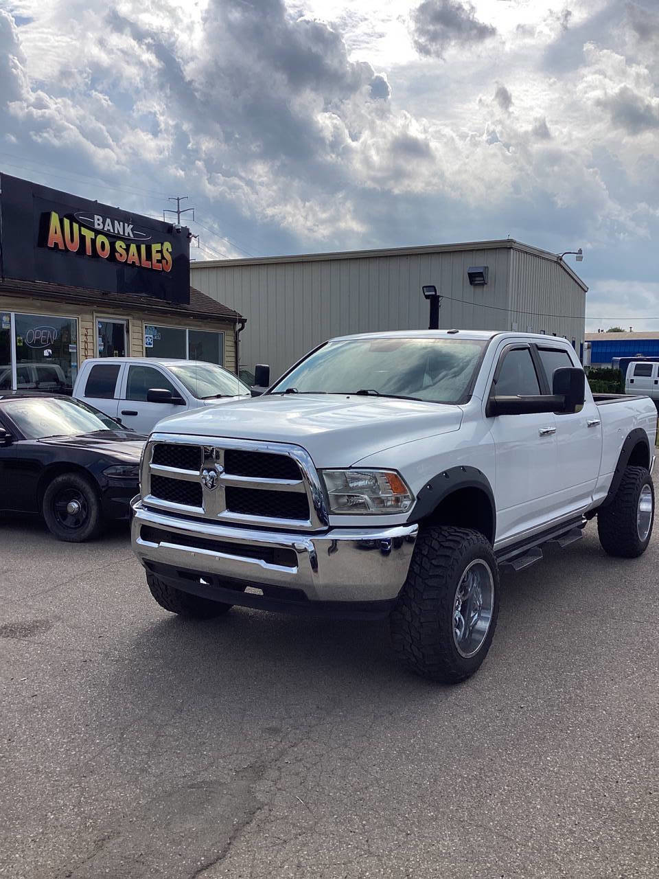 Used 2017 RAM 2500 SLT image 29