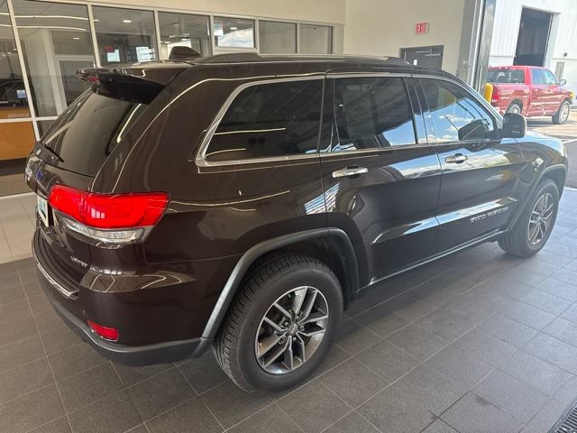 Used 2017 Jeep Grand Cherokee Limited AWD/4WD image 3