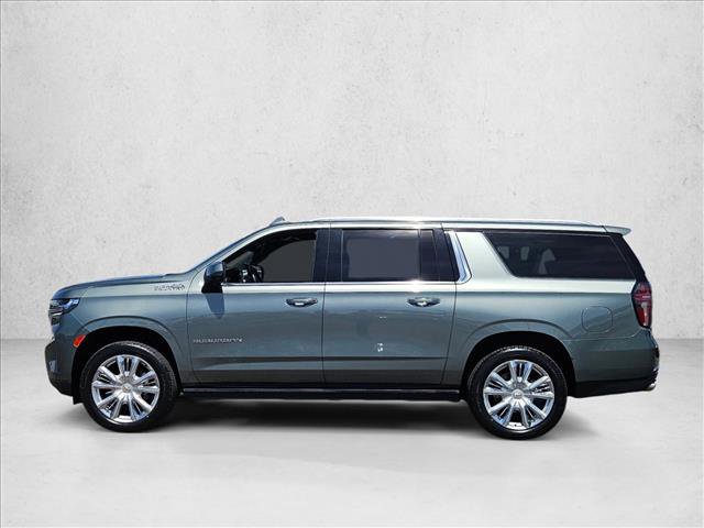 Used 2023 Chevrolet Suburban High Country AWD/4WD image 9