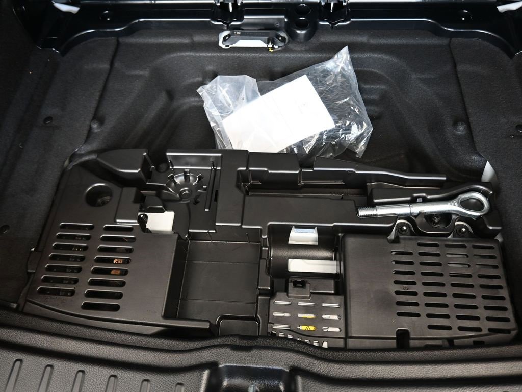 Used 2021 Mercedes-Benz GLA 250 4MATIC image 47