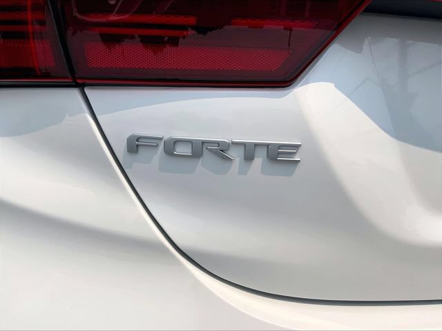 Used 2023 Kia Forte GT-Line FWD image 18