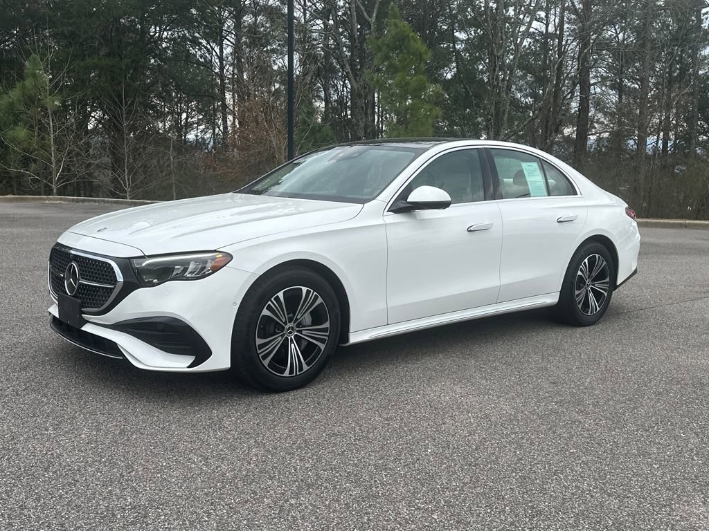 Used 2024 Mercedes-Benz E 350 4MATIC Sedan image 5