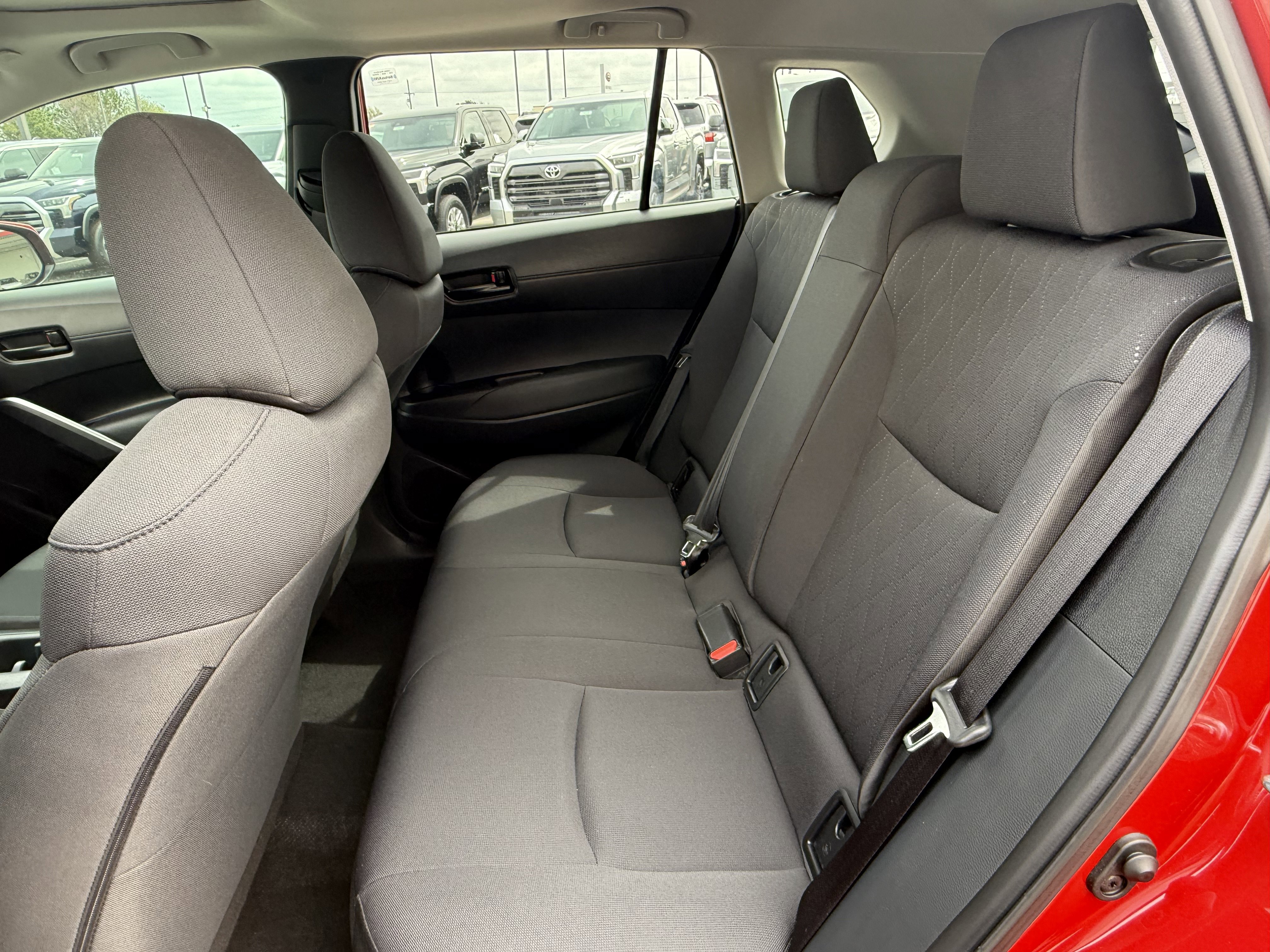 Certified 2024 Toyota Corolla Cross LE w/ Moonroof Package FWD image 6