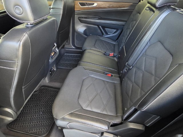 Used 2024 Volkswagen Atlas SE FWD image 9