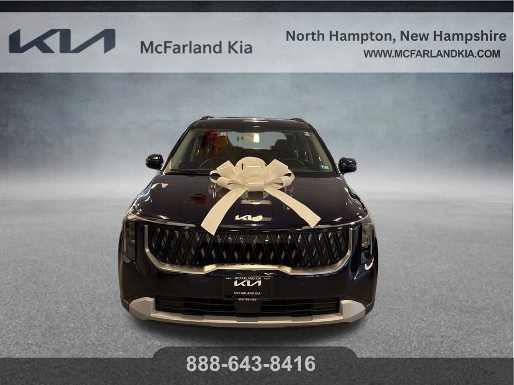 Used 2026 Kia Carnival EX image 4