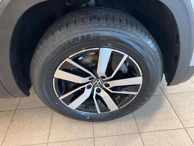 Used 2021 Volkswagen Atlas SE image 9