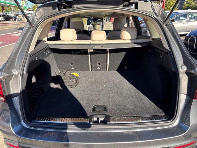 Used 2022 Mercedes-Benz GLC 300 4MATIC image 31