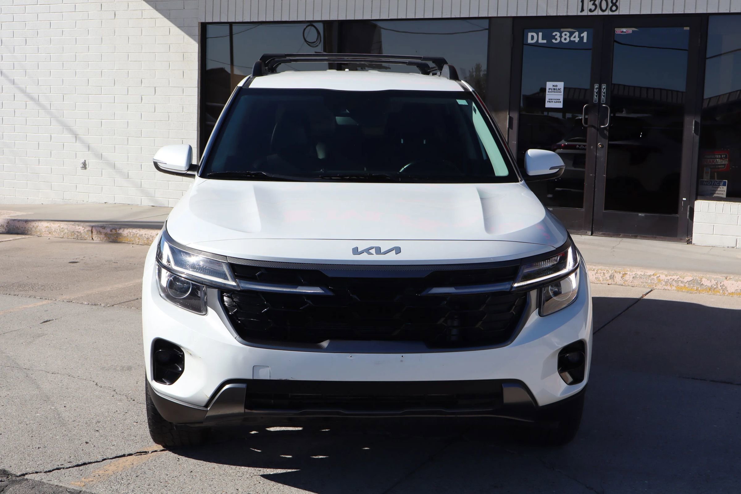 Used 2024 Kia Seltos X-Line image 3