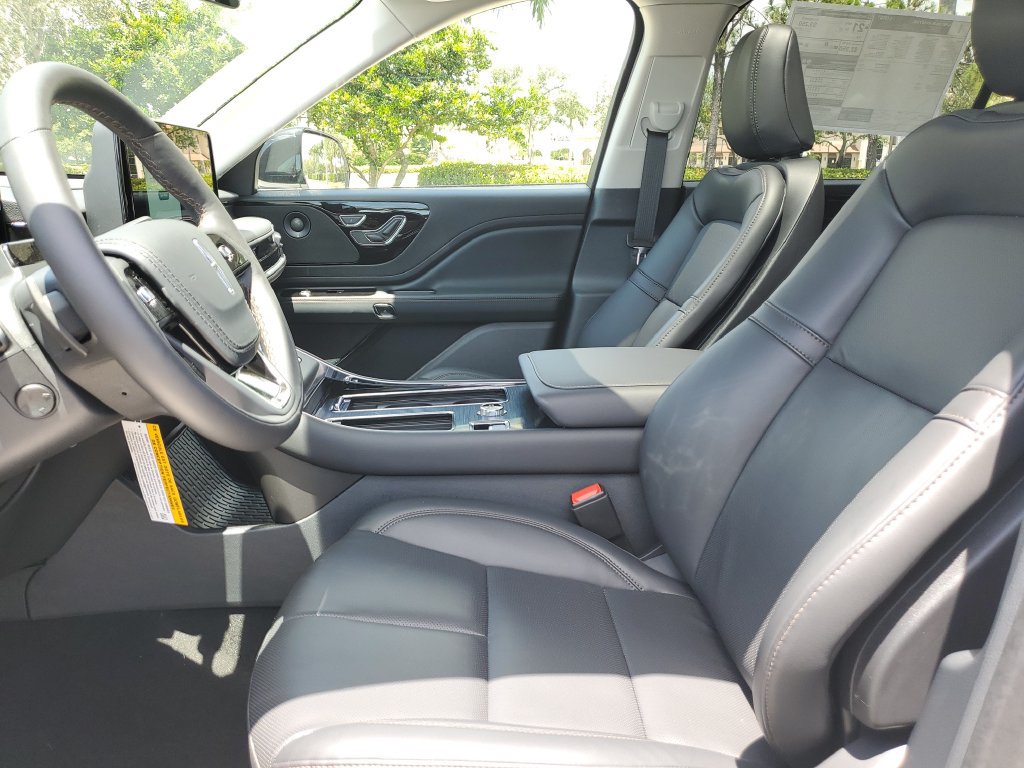 New 2026 Lincoln Aviator 2WD image 22