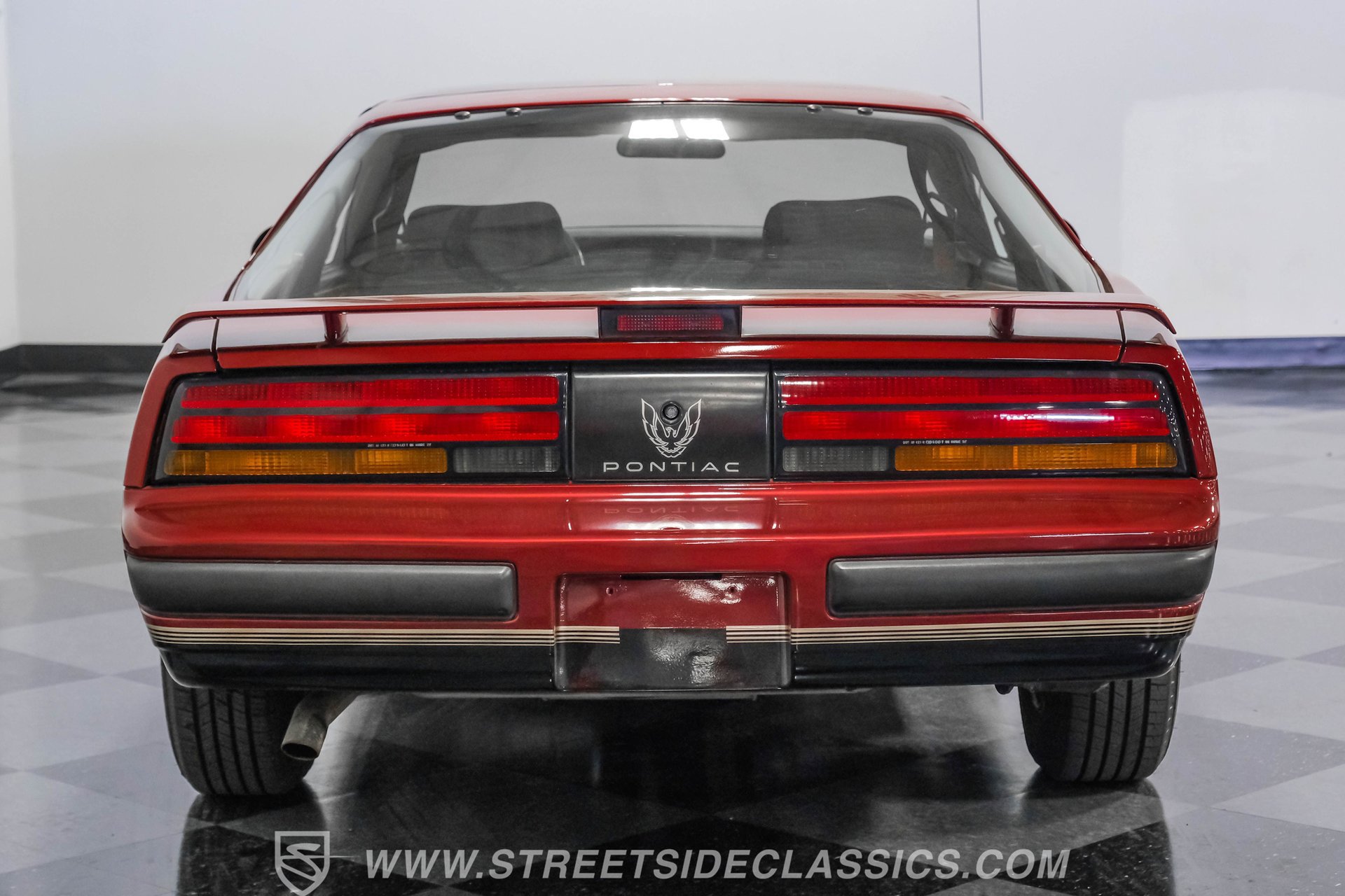 Used 1987 Pontiac Firebird Coupe image 9