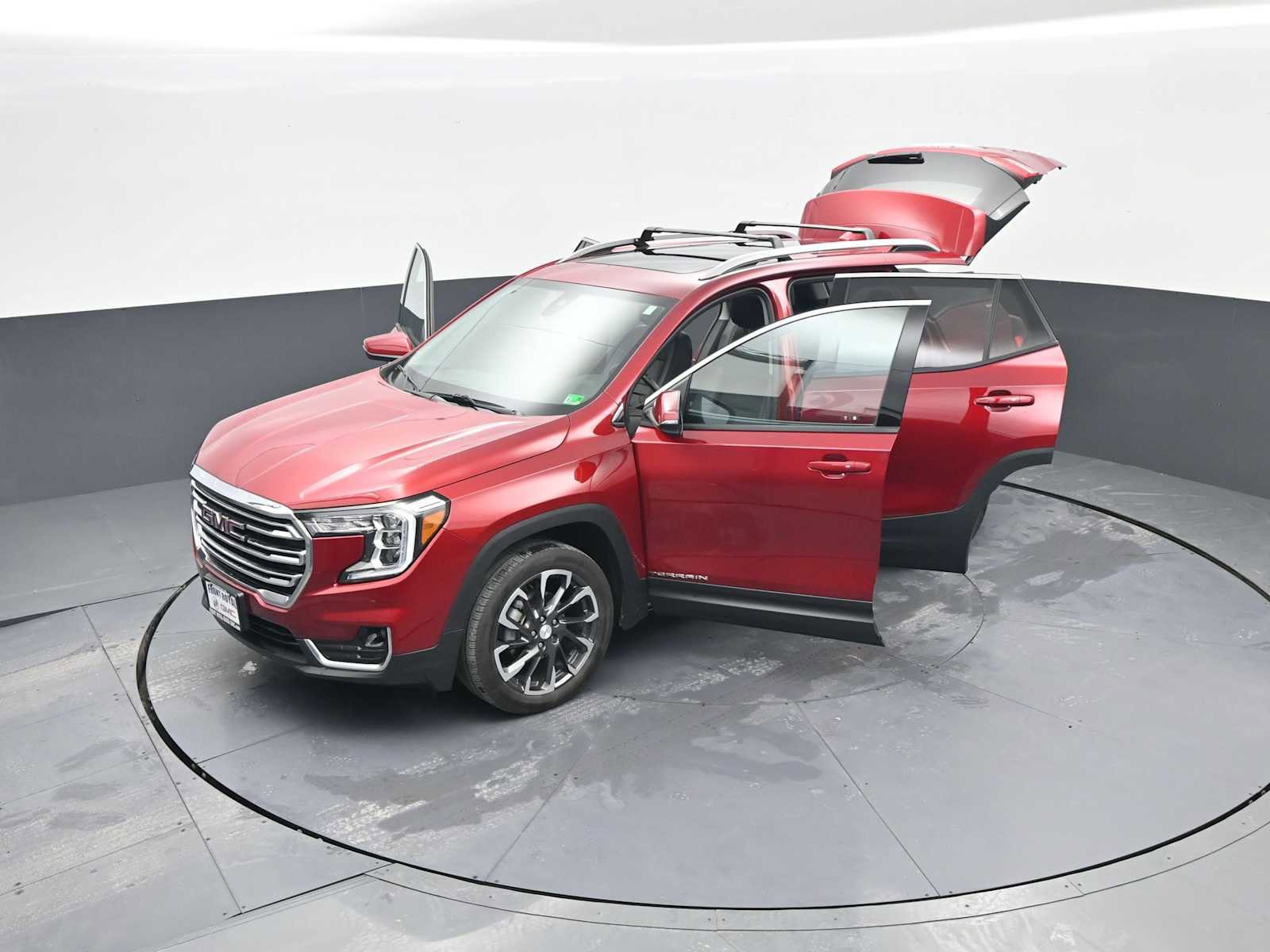 Used 2023 GMC Terrain SLT image 46