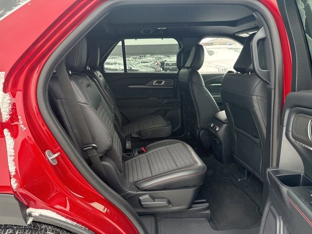 Used 2025 Ford Explorer ST-Line w/ Premium Package image 18