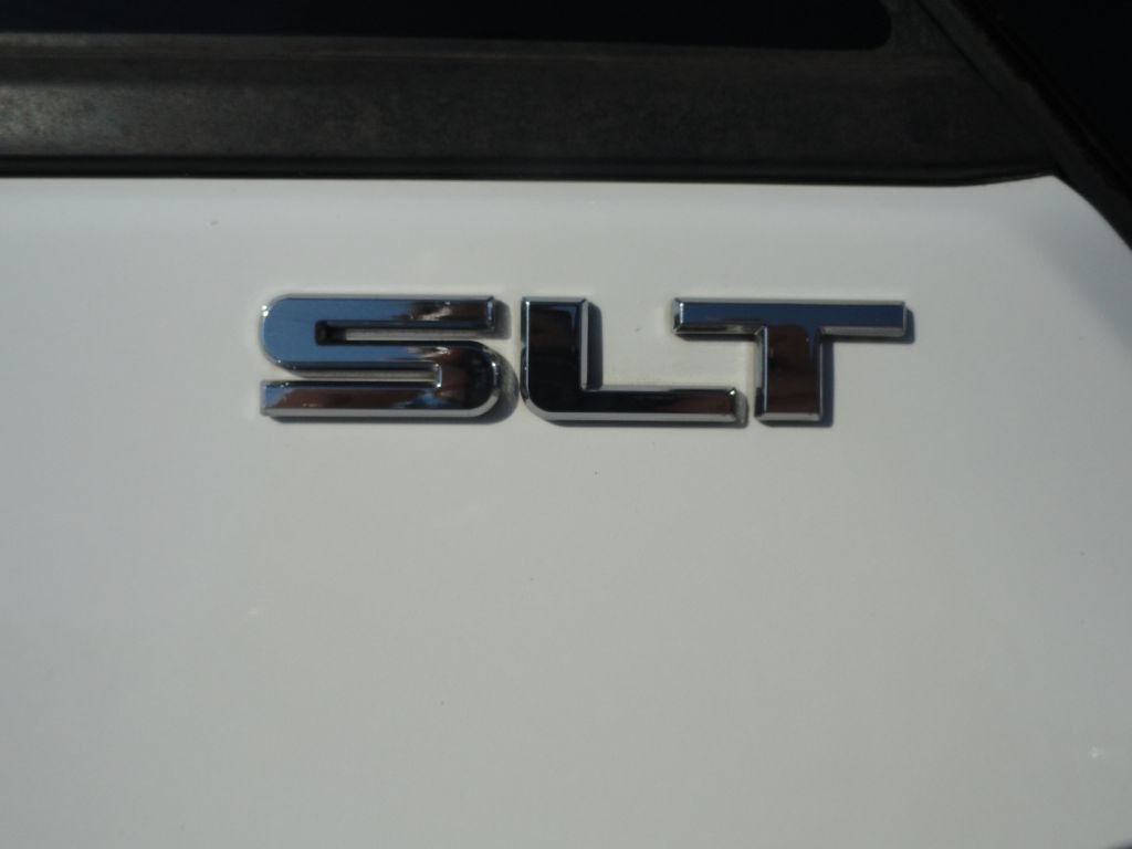 Used 2019 GMC Terrain SLT w/ Preferred Package FWD image 28