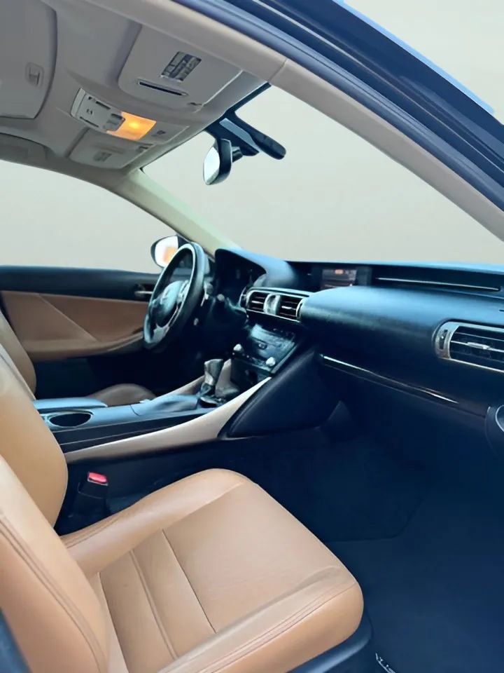 Used 2014 Lexus IS 250 w/ Luxury Package w/Brown Wood RWD image 21