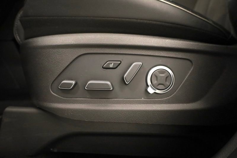 Used 2025 Hyundai Palisade Calligraphy image 11