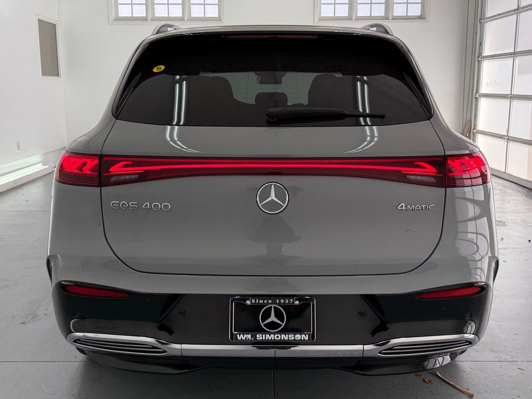 New 2027 Mercedes-Benz EQS 400 4MATIC SUV image 9