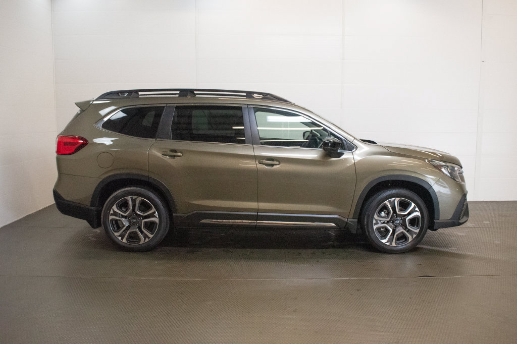 New 2027 Subaru Ascent Limited AWD/4WD image 3