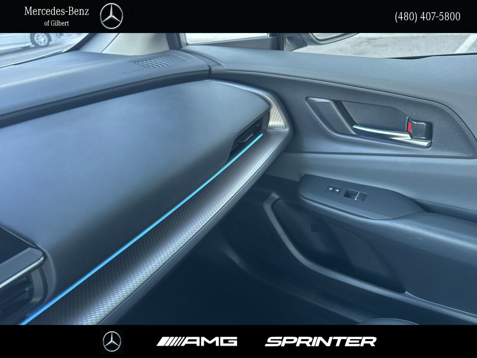 Used 2025 Toyota Prius XLE FWD image 21