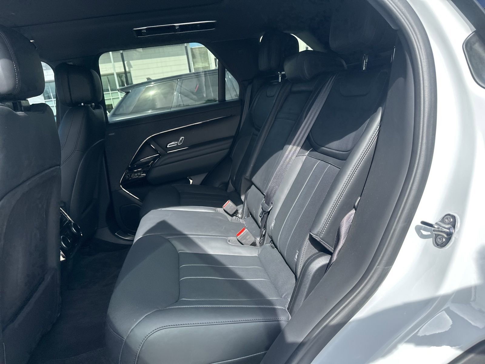 Certified 2025 Land Rover Range Rover Sport Dynamic SE AWD/4WD image 19