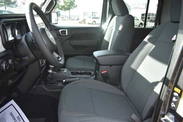 New 2026 Jeep Gladiator Sport image 14