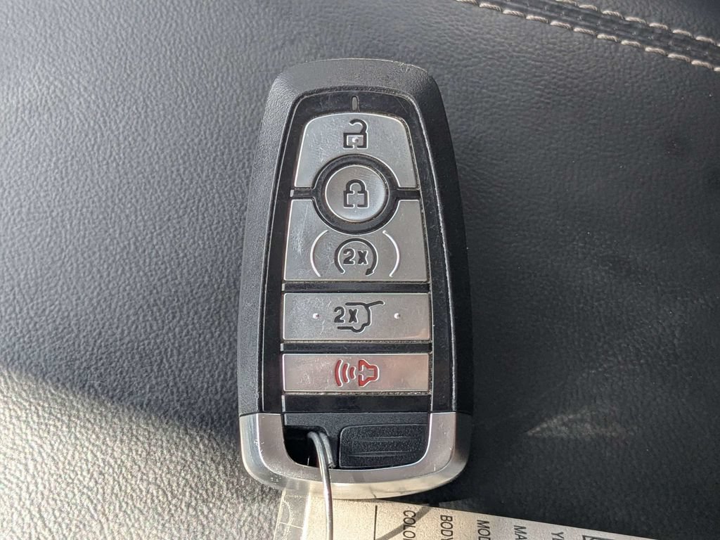 Used 2024 Ford Explorer Limited w/ Limited Technology Package RWD image 33