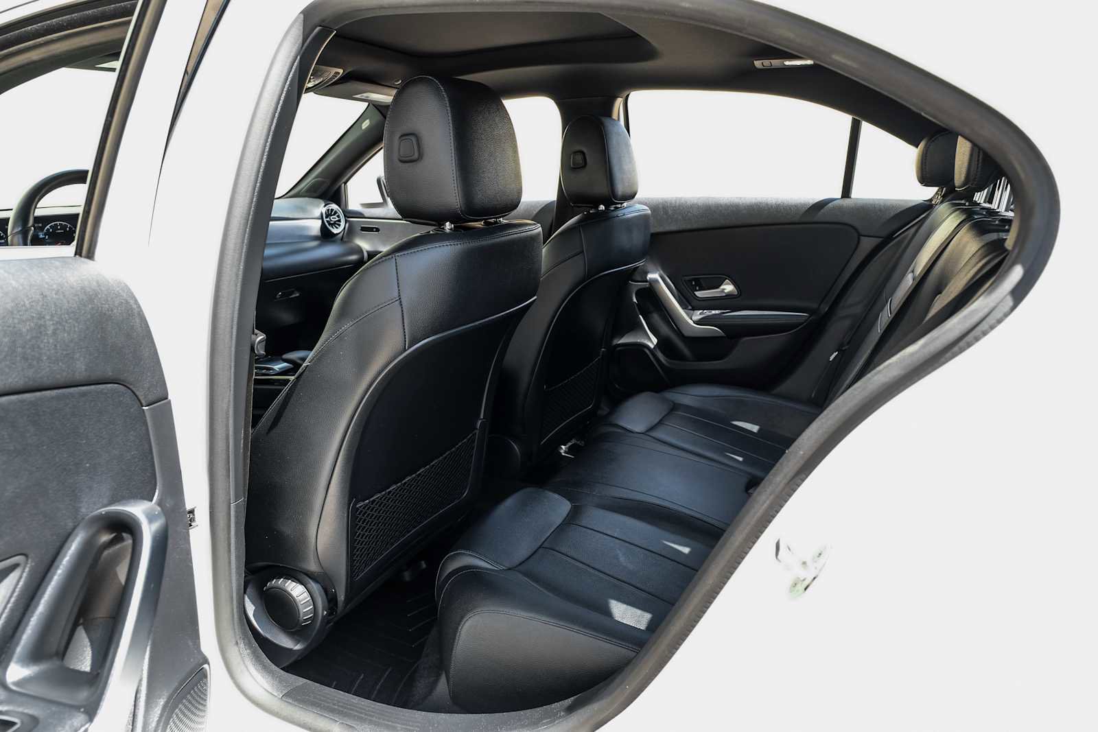 Used 2022 Mercedes-Benz A 220 image 40