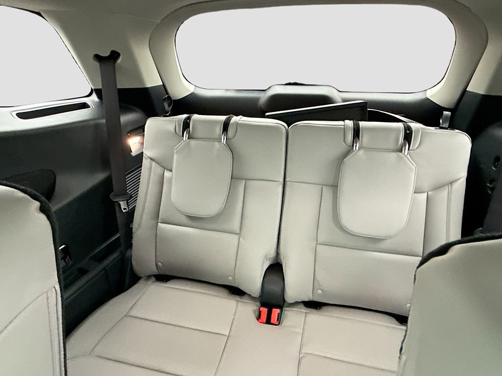 New 2026 Ford Explorer Active w/ Active Comfort Package image 24