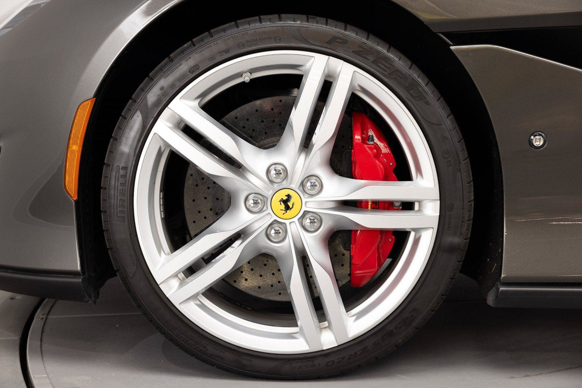 Used 2019 Ferrari Portofino RWD image 21