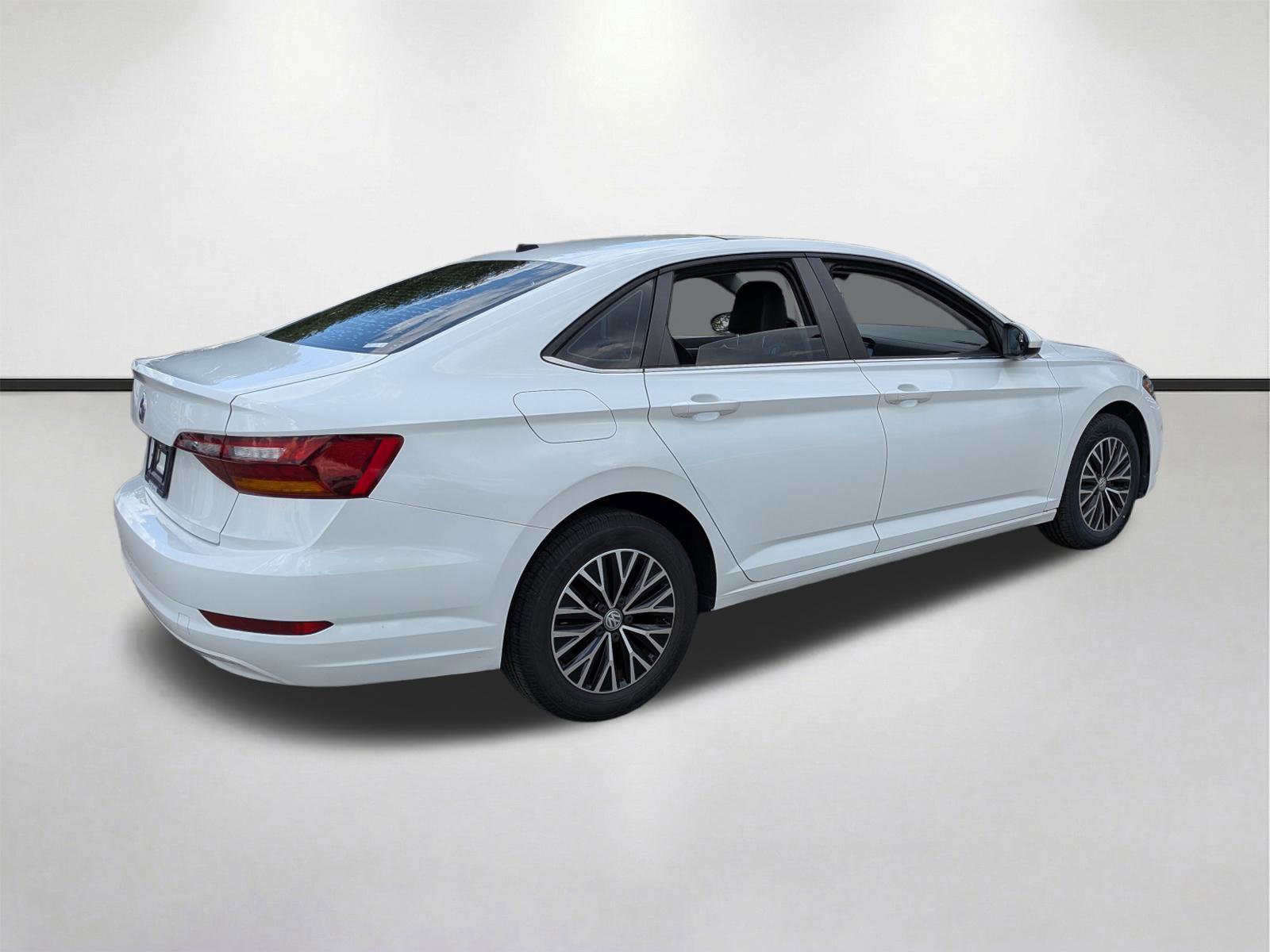 Used 2019 Volkswagen Jetta SE FWD image 4